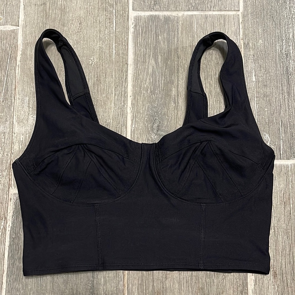 Fabletics Charolette Low Impact Sports Bra